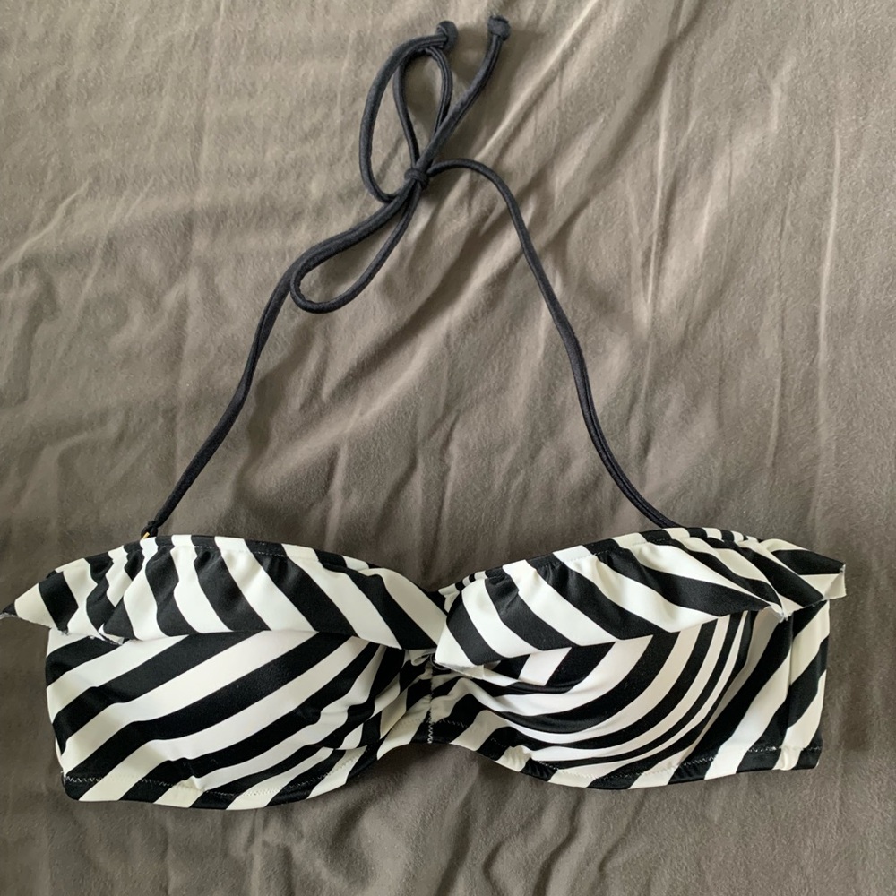 NWOT - VS Bandeau Swim Top
